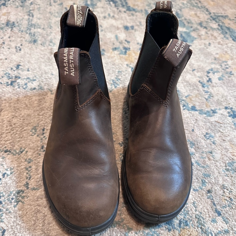 SOLD Blundstone Boots Original